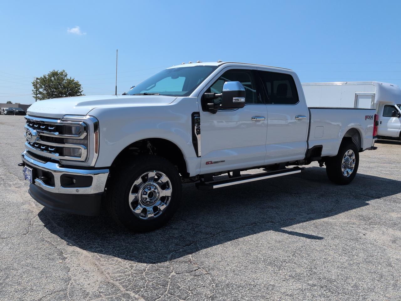 2027 Ford Super Duty F-350 SRW Lariat Winder GA