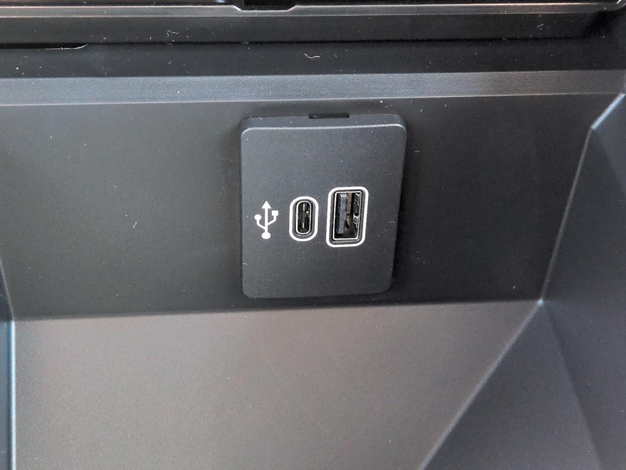 2027 Ford Super Duty F-350 SRW Lariat Winder GA