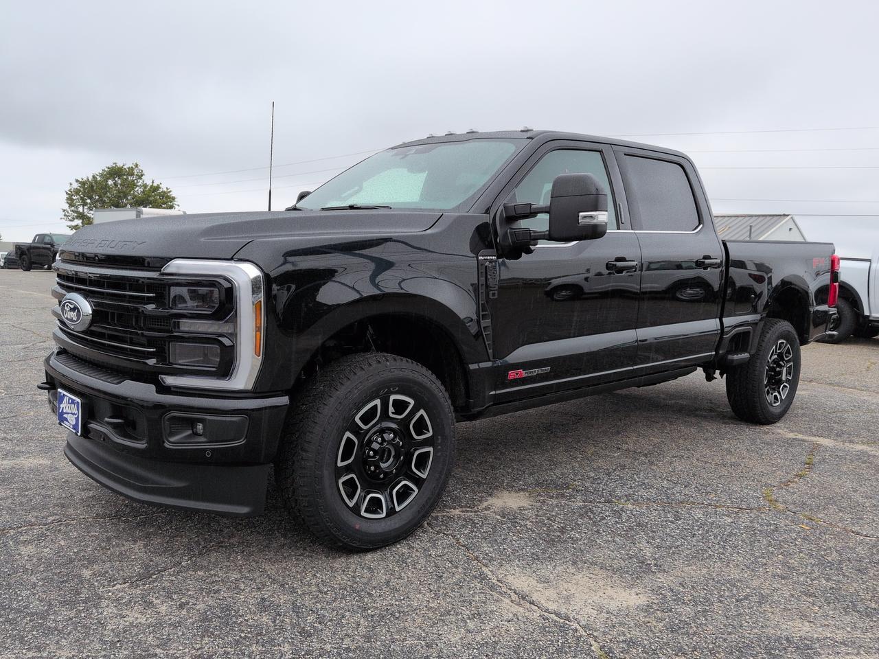 2027 Ford Super Duty F-350 SRW Platinum Appleton WI