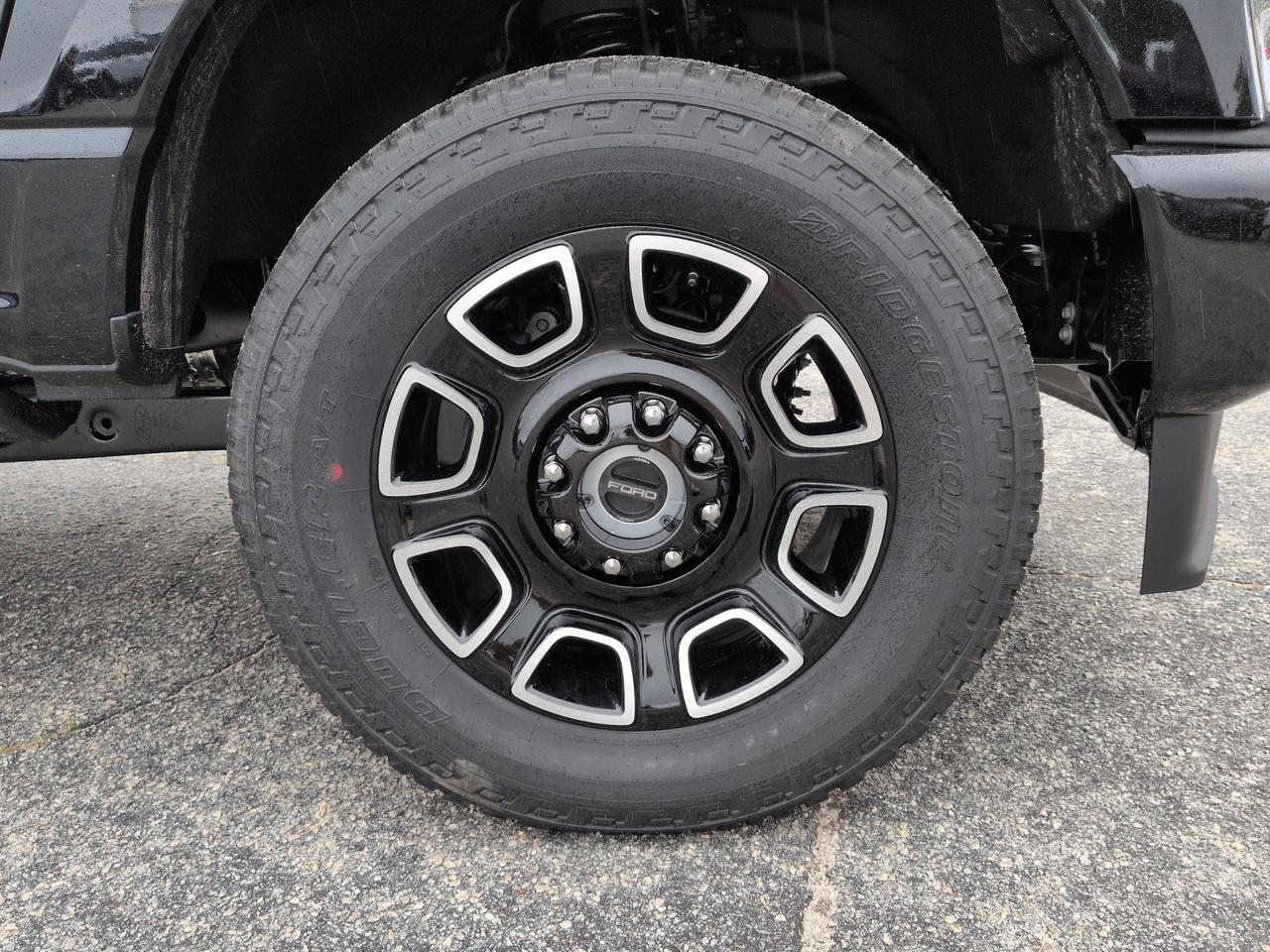 2027 Ford Super Duty F-350 SRW Platinum Appleton WI