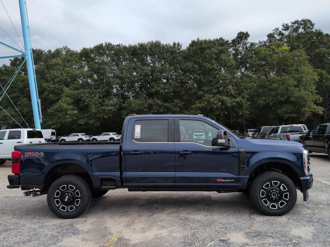 2027 Ford Super Duty F-350 SRW Platinum Appleton WI