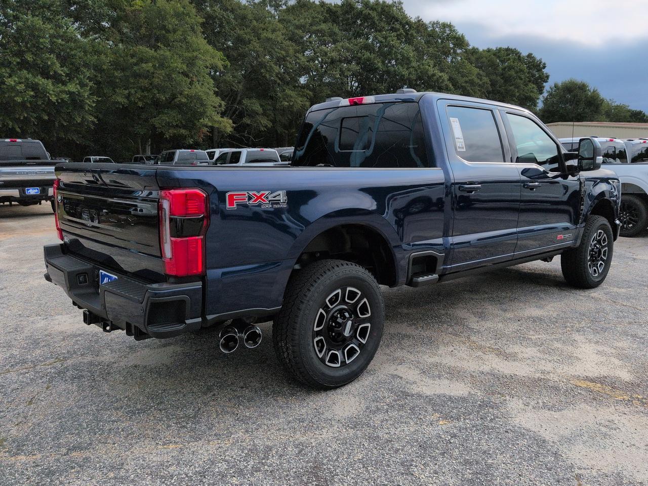 2027 Ford Super Duty F-350 SRW Platinum Appleton WI