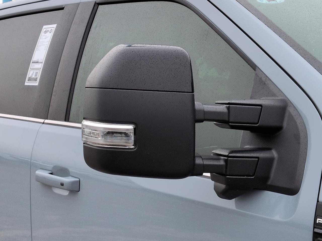 2027 Ford Super Duty F-350 SRW Platinum Appleton WI