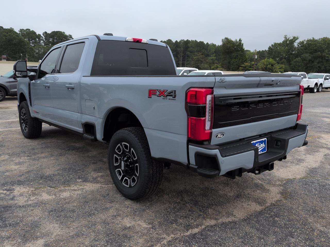 2027 Ford Super Duty F-350 SRW Platinum Appleton WI