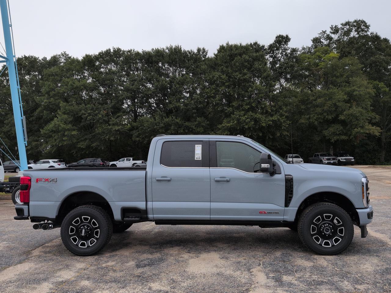 2027 Ford Super Duty F-350 SRW Platinum Appleton WI