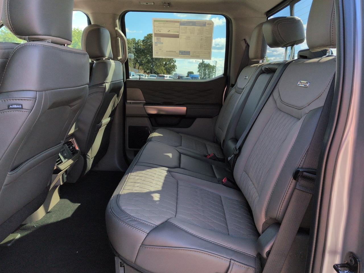 2027 Ford Super Duty F-350 SRW Platinum Plus Appleton WI