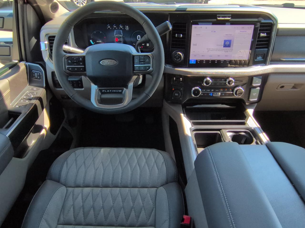 2027 Ford Super Duty F-350 SRW Platinum Plus Appleton WI