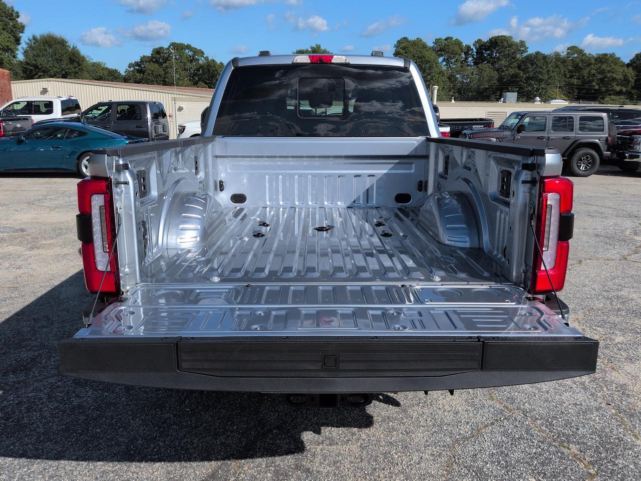2027 Ford Super Duty F-350 SRW Platinum Plus Winder GA