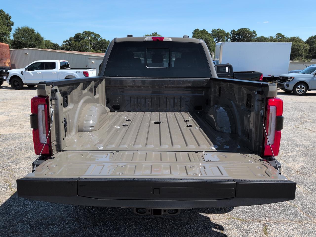 2027 Ford Super Duty F-350 SRW Platinum Plus Winder GA