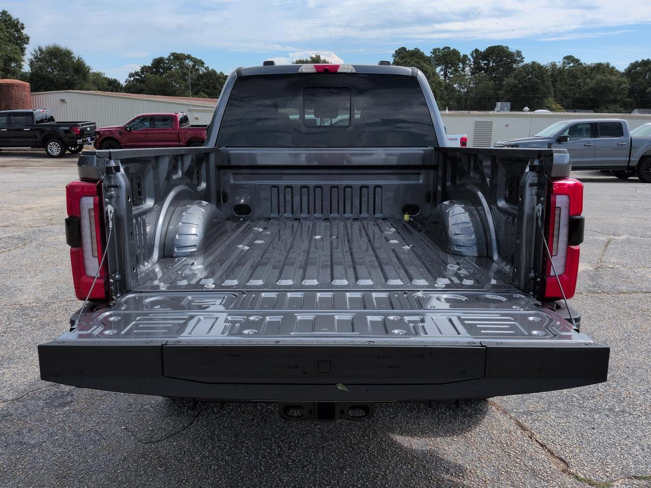 2027 Ford Super Duty F-350 SRW Platinum Winder GA