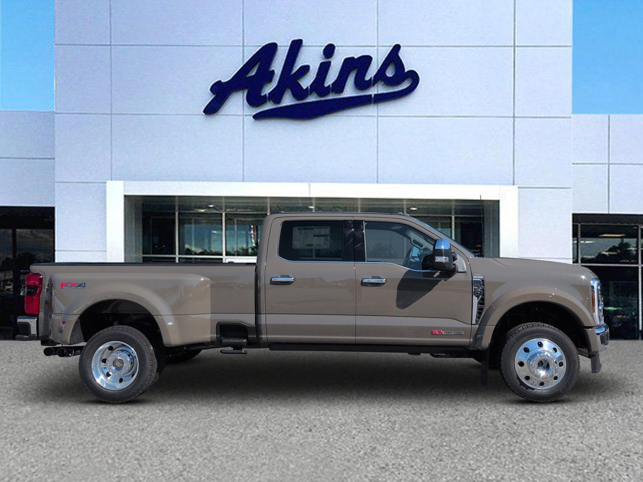 2027 Ford Super Duty F-450 DRW King Ranch