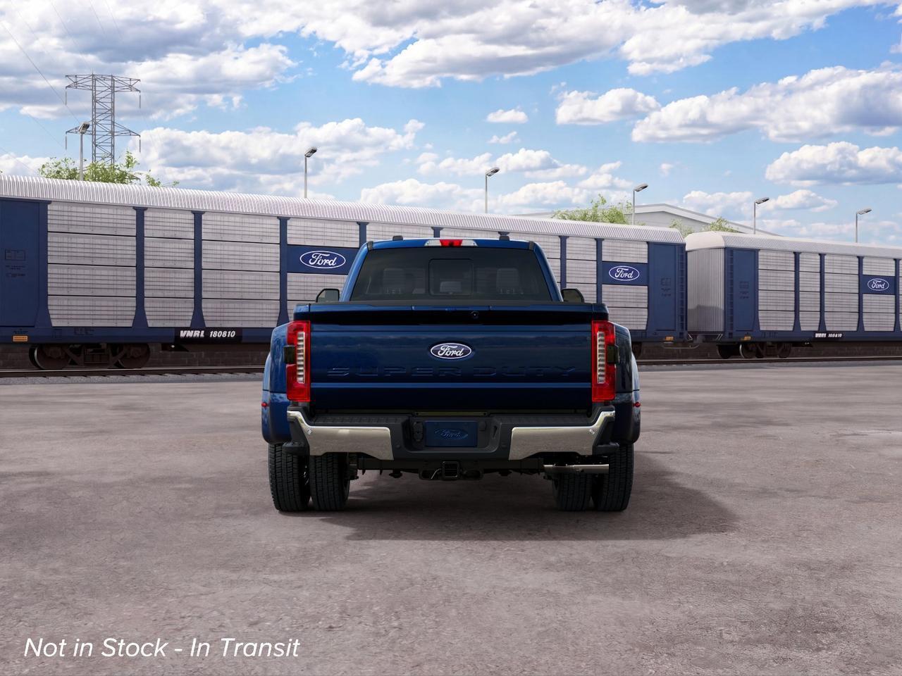 2027 Ford Super Duty F-450 DRW LARIAT Appleton WI
