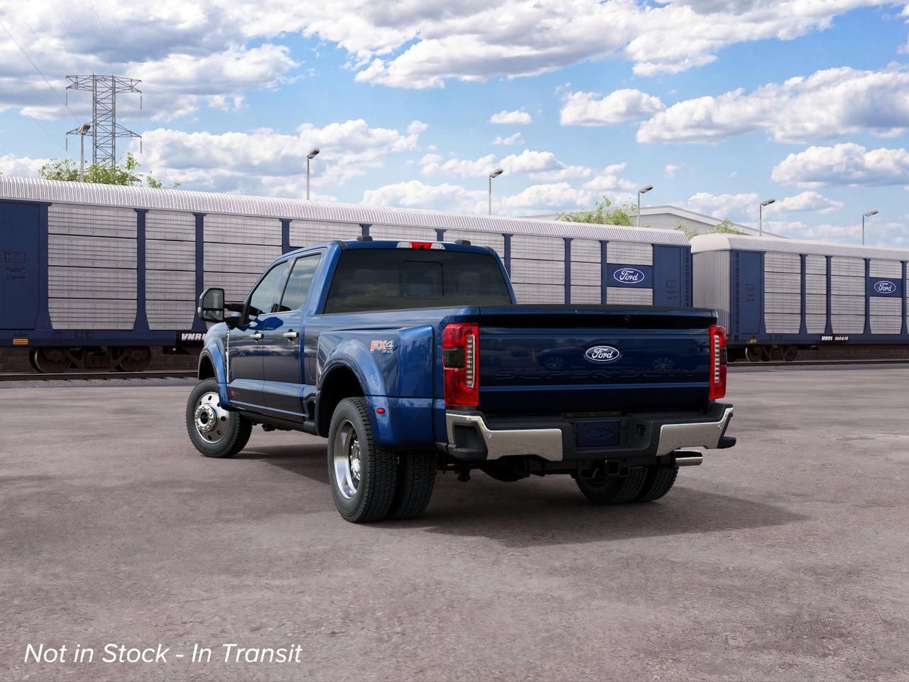 2027 Ford Super Duty F-450 DRW LARIAT Appleton WI