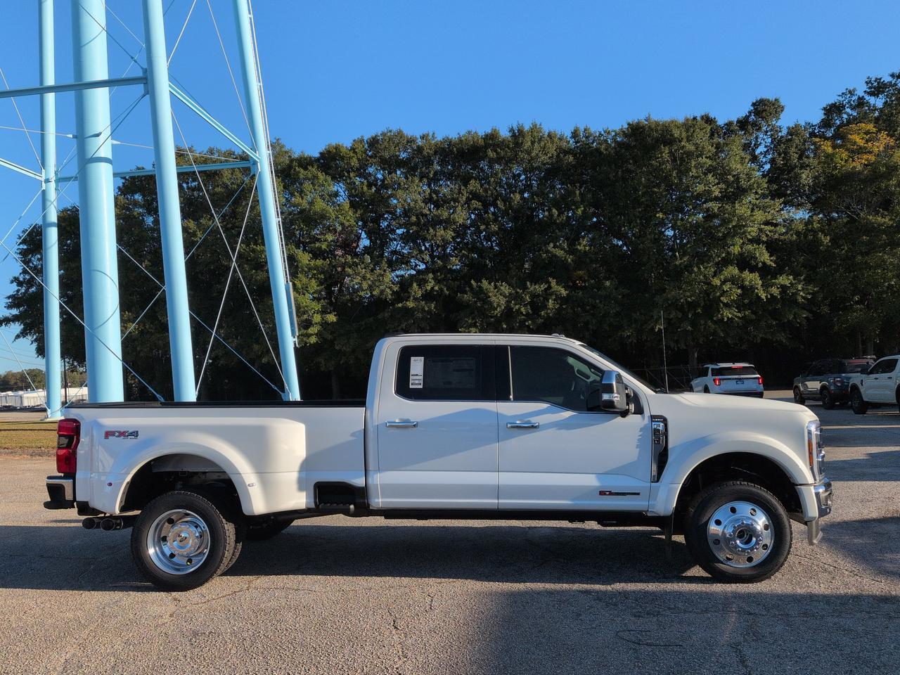 2027 Ford Super Duty F-450 DRW