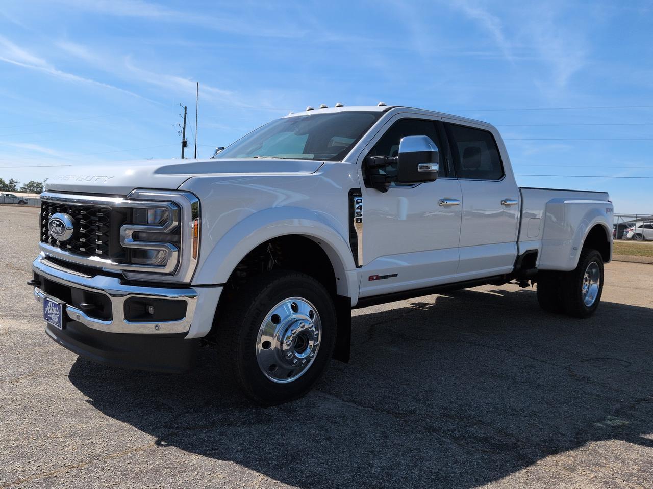 2027 Ford Super Duty F-450 DRW LARIAT Winder GA