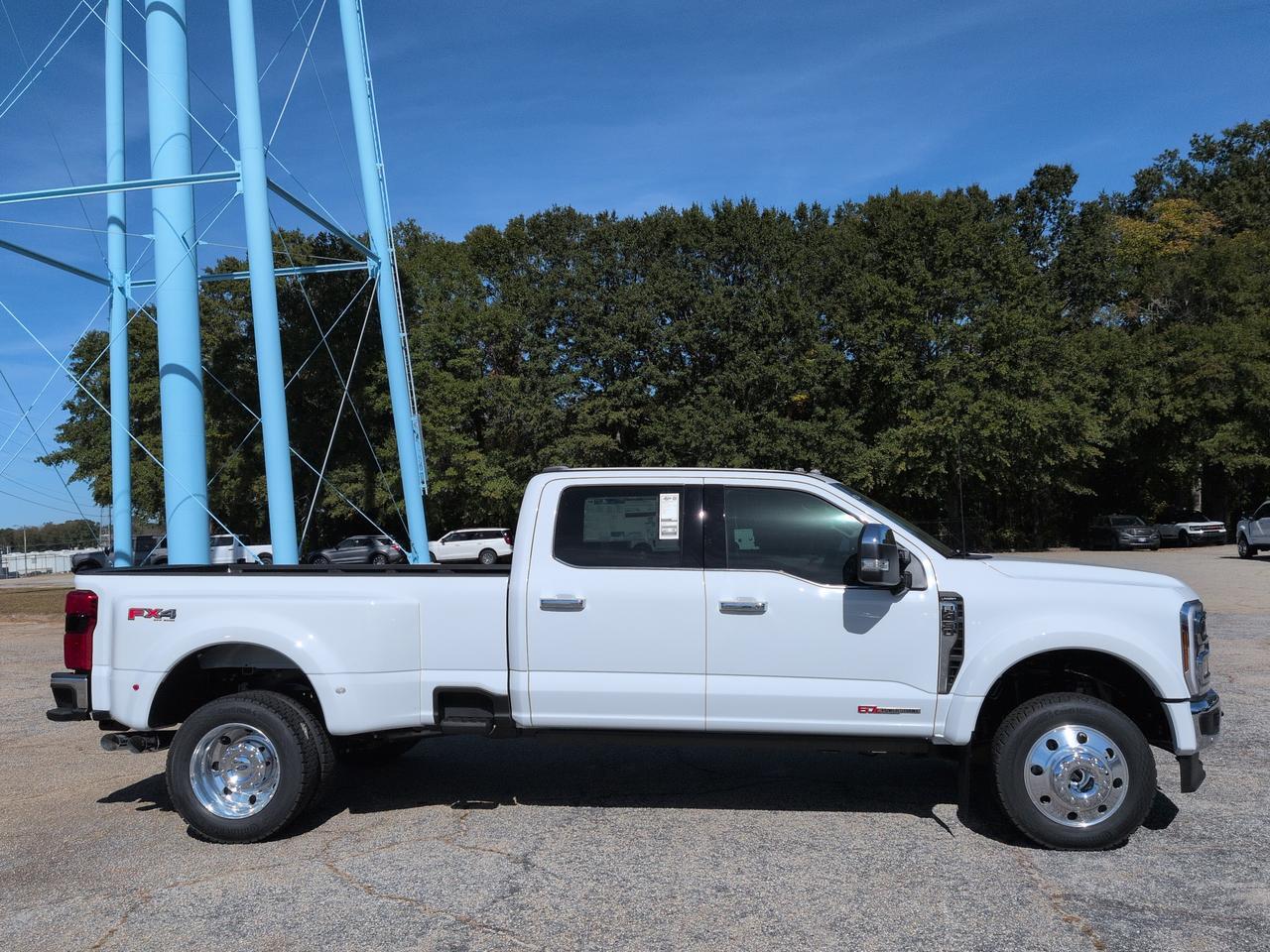 2027 Ford Super Duty F-450 DRW