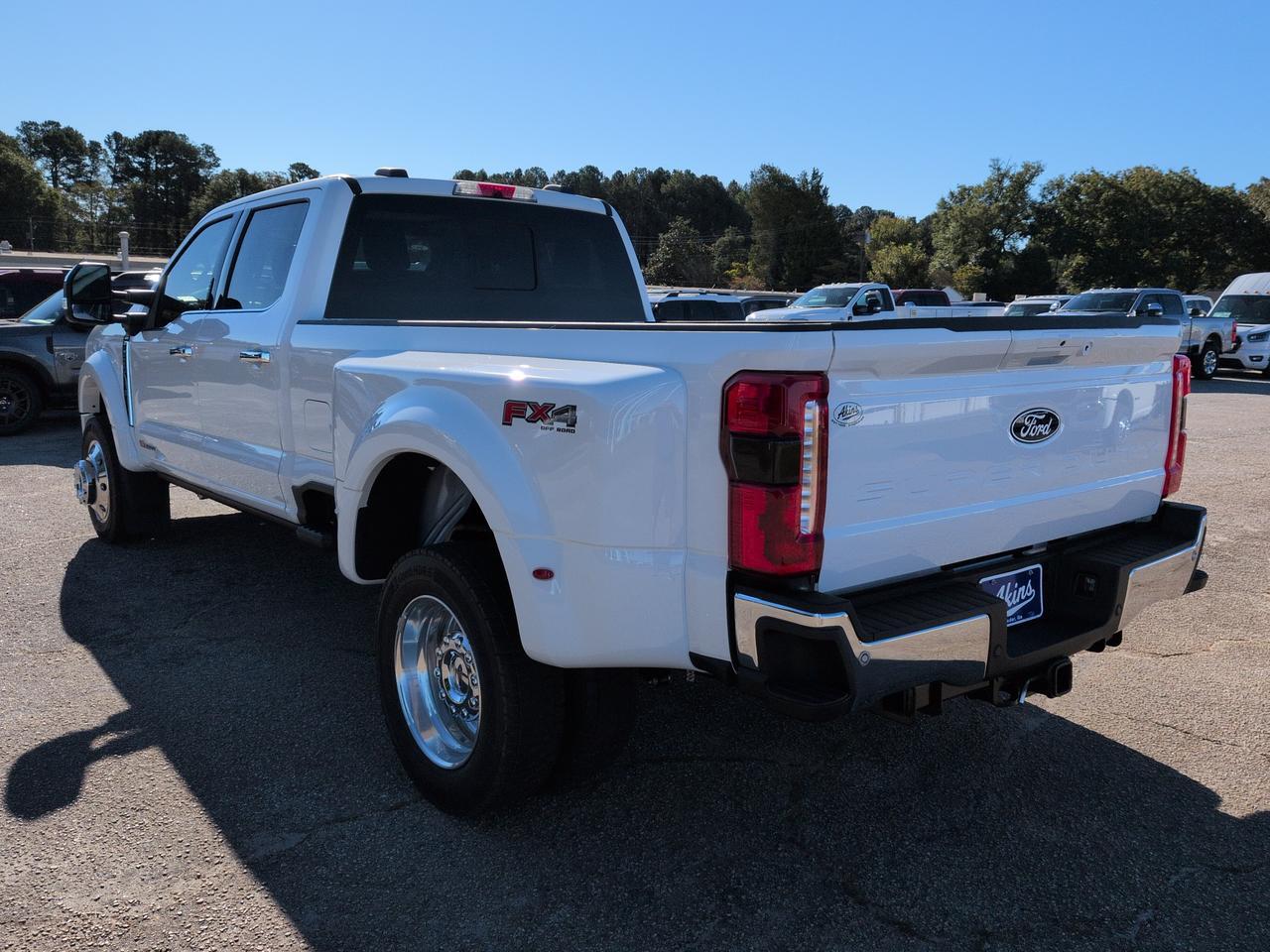 2027 Ford Super Duty F-450 DRW LARIAT Winder GA