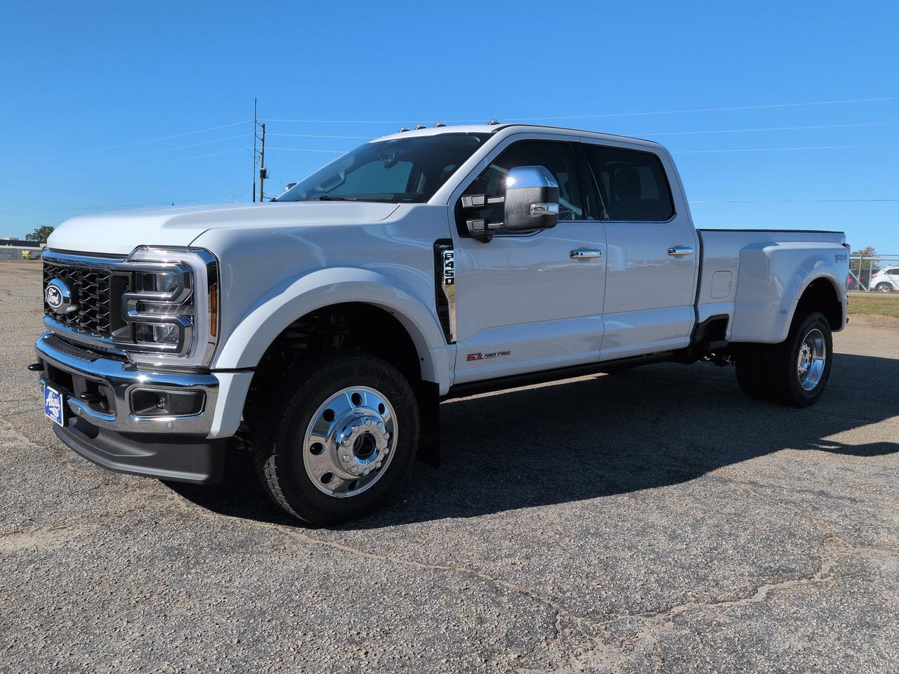 2027 Ford Super Duty F-450 DRW LARIAT Winder GA