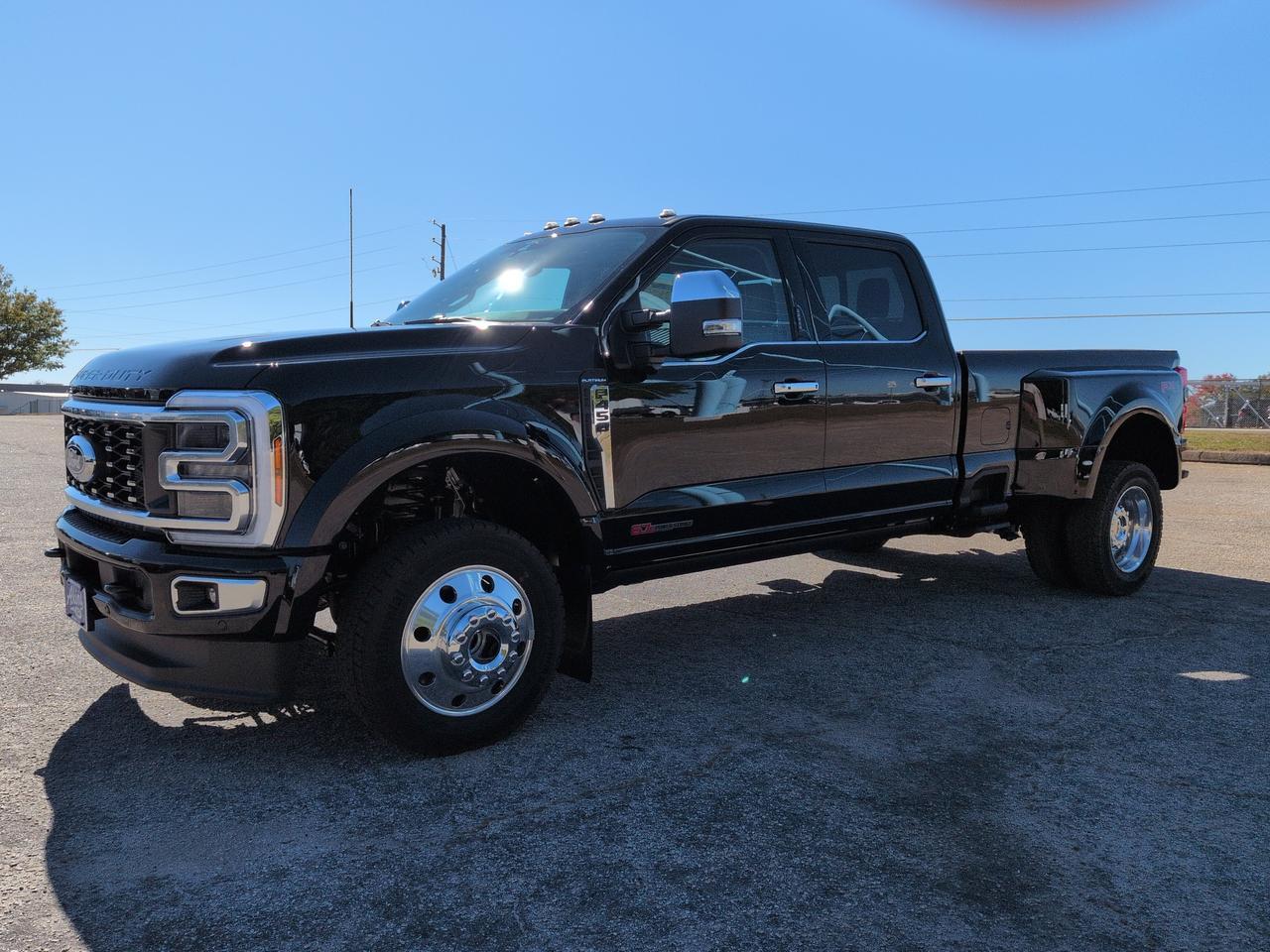 2027 Ford Super Duty F-450 DRW Platinum Plus Winder GA