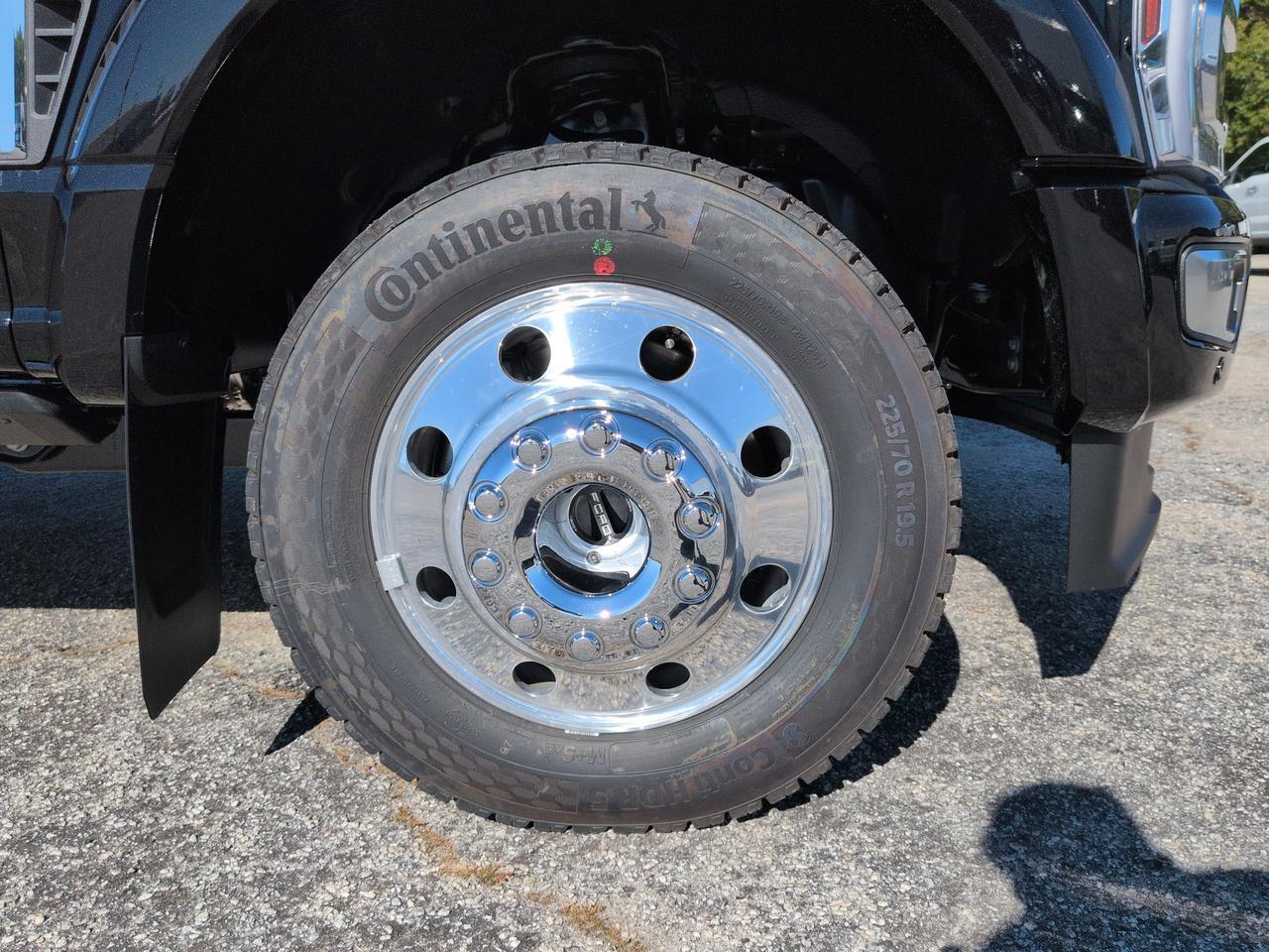 2027 Ford Super Duty F-450 DRW Platinum Plus Winder GA