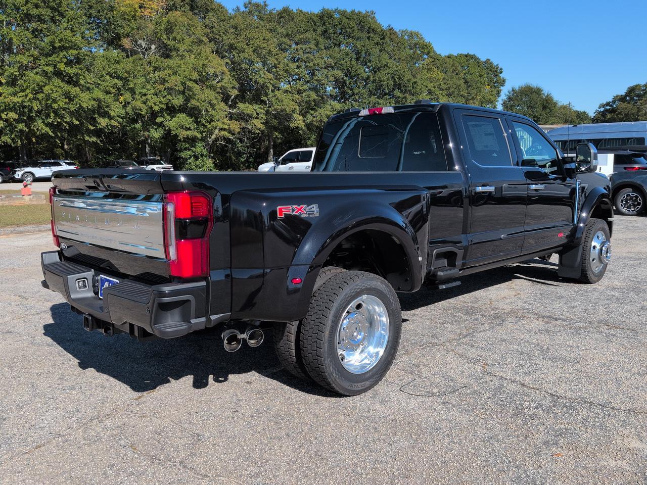 2027 Ford Super Duty F-450 DRW Platinum Plus Winder GA