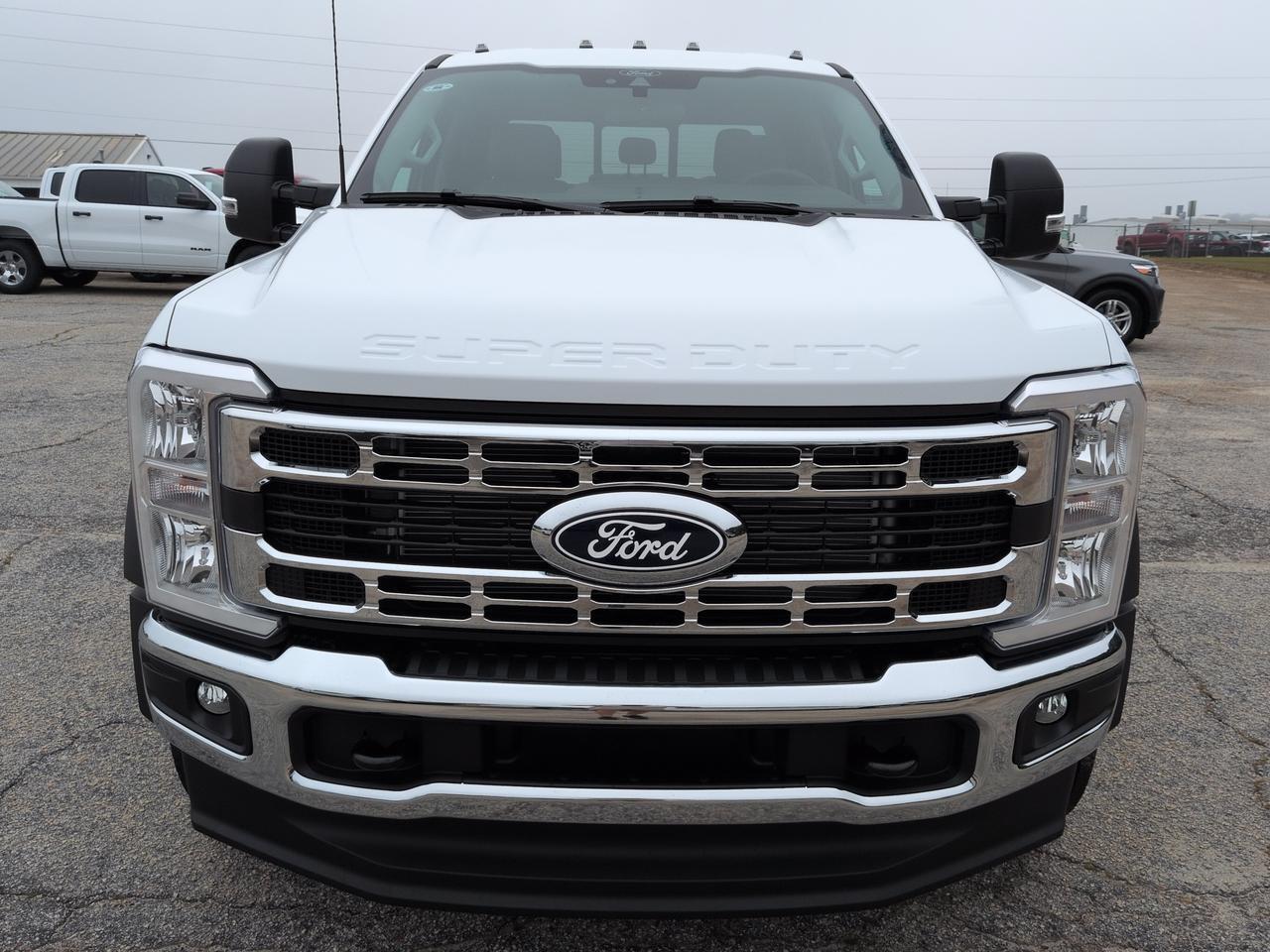 2027 Ford Super Duty F-450 DRW XL Appleton WI