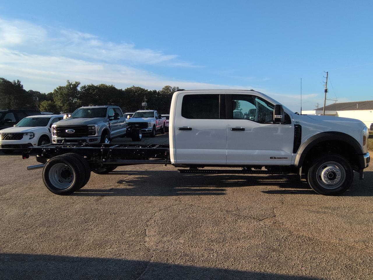 2027 Ford Super Duty F-450 DRW XL