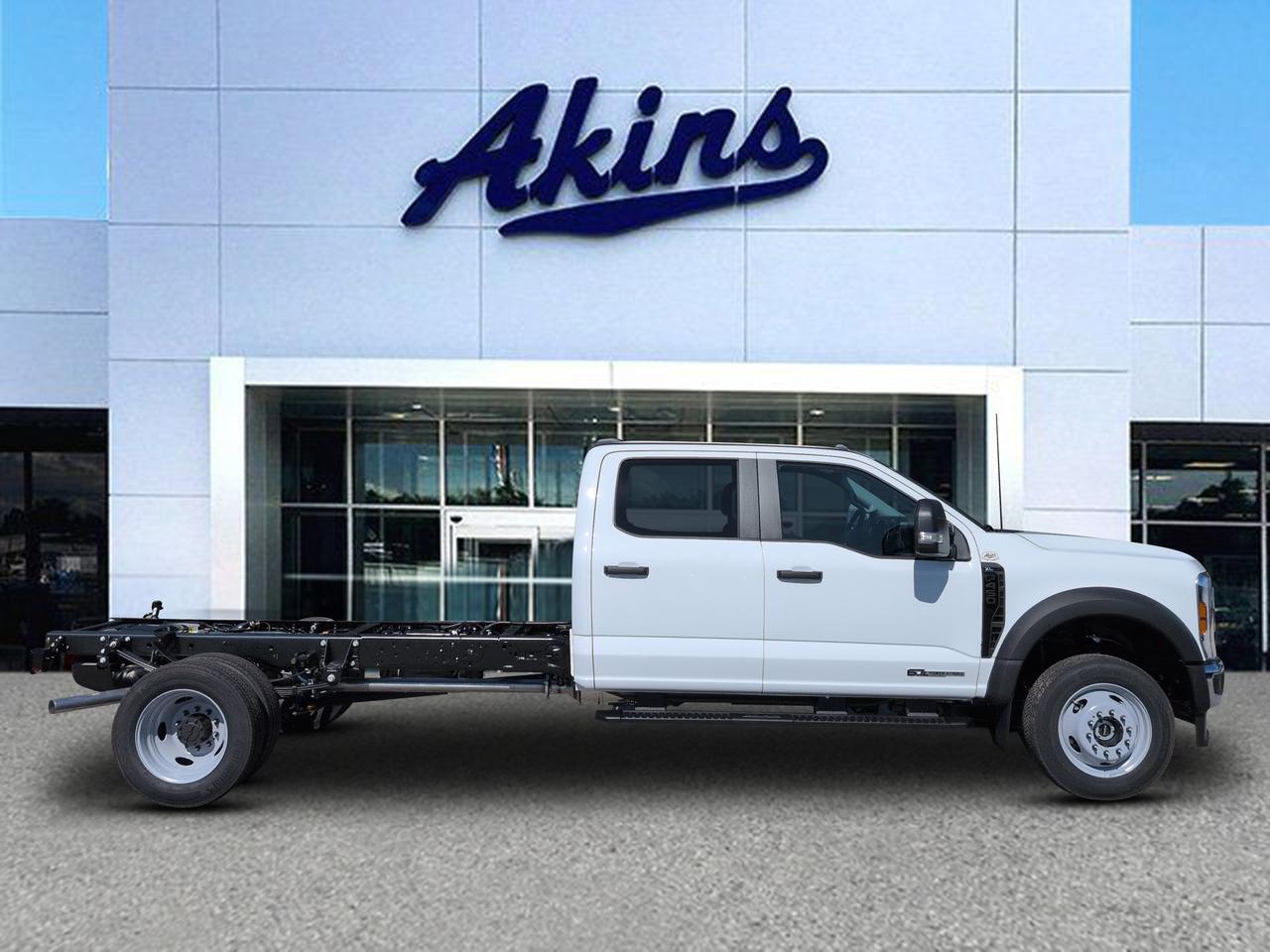 2027 Ford Super Duty F-450 DRW