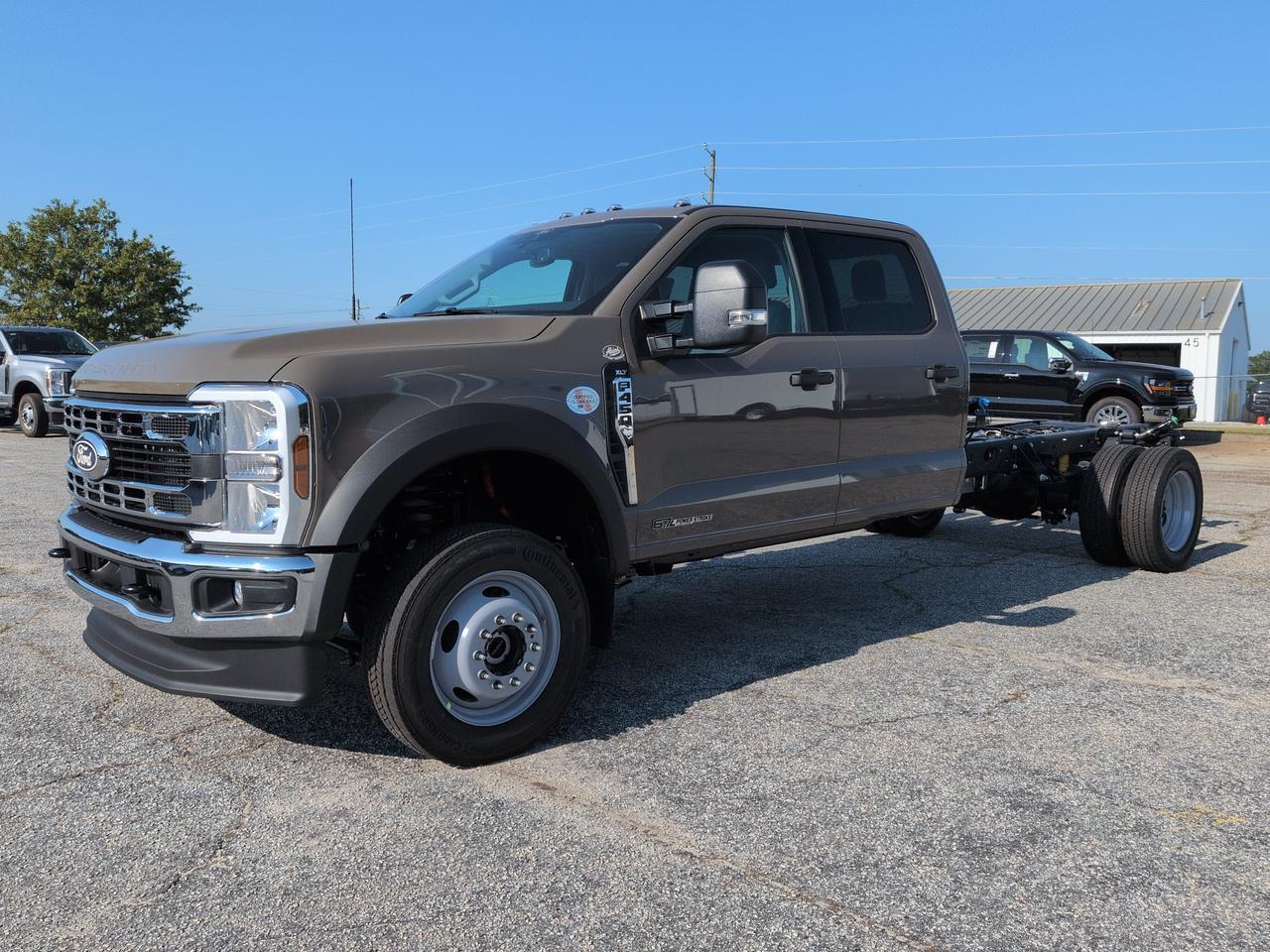 2027 Ford Super Duty F-450 DRW XLT Appleton WI