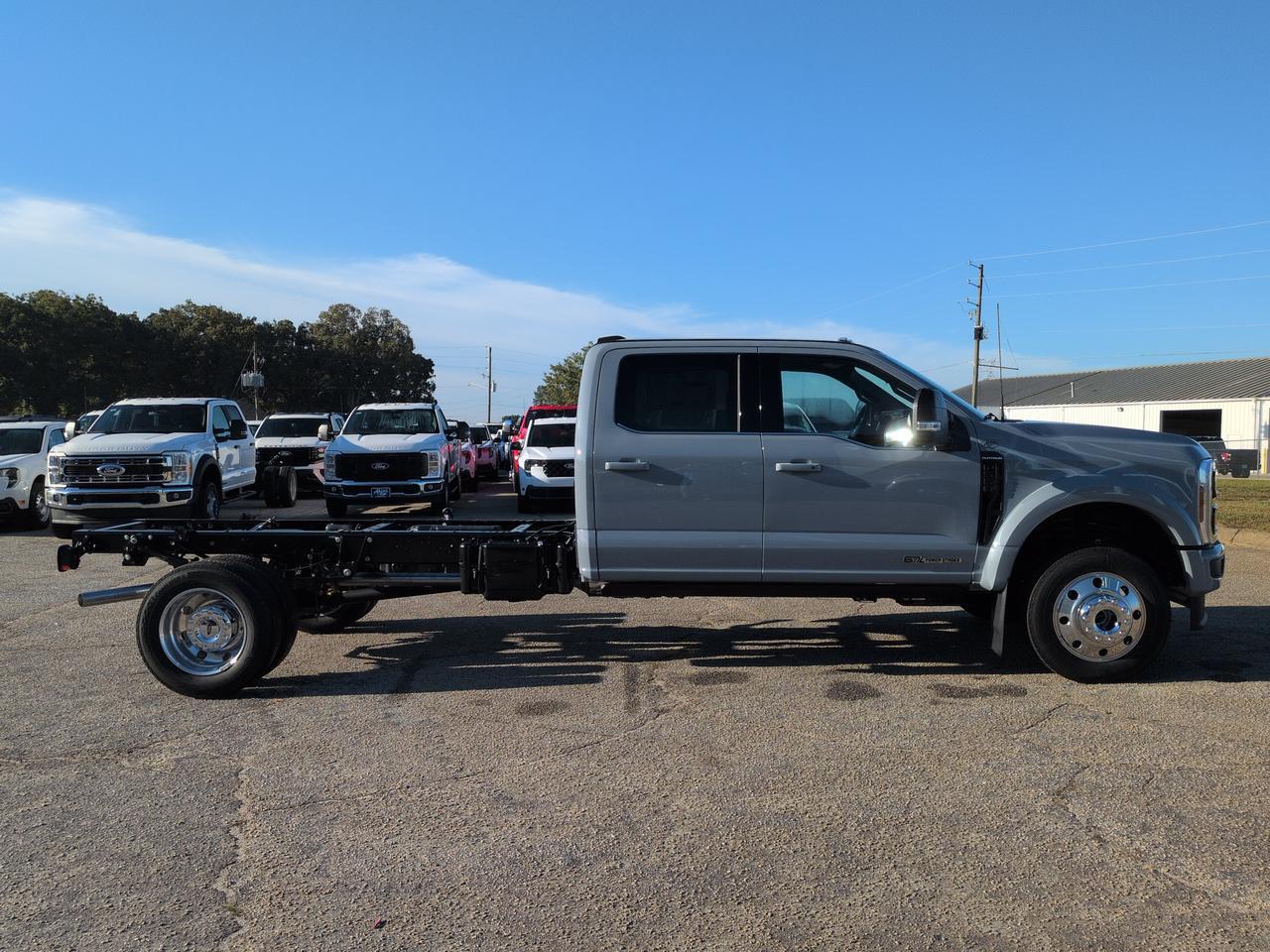 2027 Ford Super Duty F-550 DRW Base