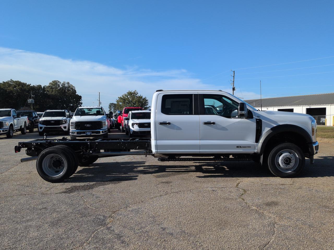 2027 Ford Super Duty F-550 DRW