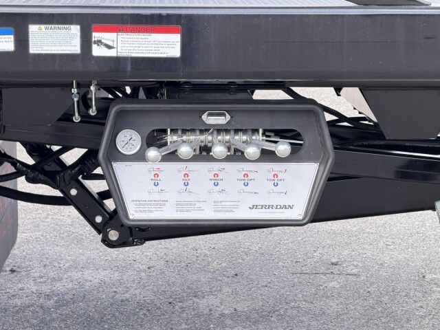 2027 Freightliner M2 106 22' Jerr-Dan Rollback Car Carrier Truck Miami FL