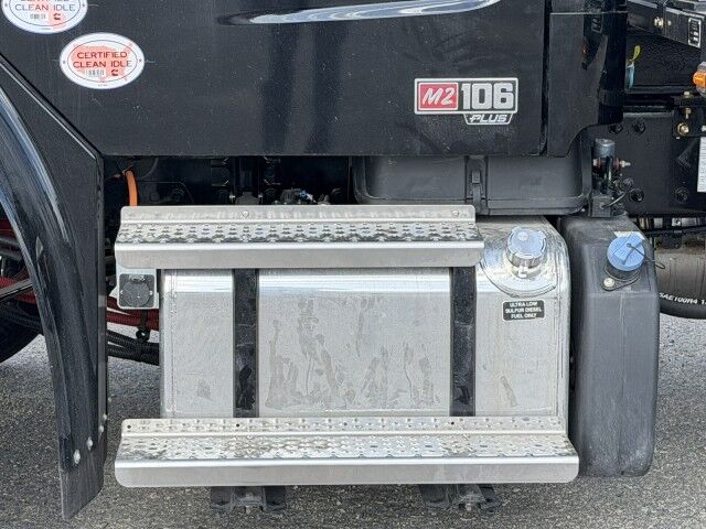 2027 Freightliner M2 106 22' Jerr-Dan Rollback Car Carrier Truck Miami FL