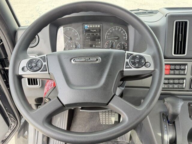 2027 Freightliner M2 106 22' Jerr-Dan Rollback Car Carrier Truck Miami FL