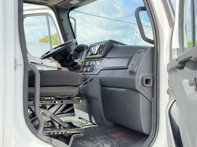 2027 Freightliner M2 106 Extended Cab 22' Jerr-Dan Rollback Car Carrier Truck Miami FL