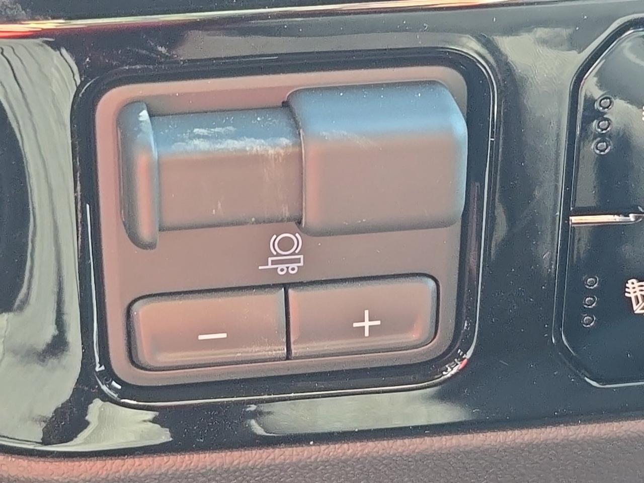 2027 GMC Acadia Elevation Fredericksburg VA