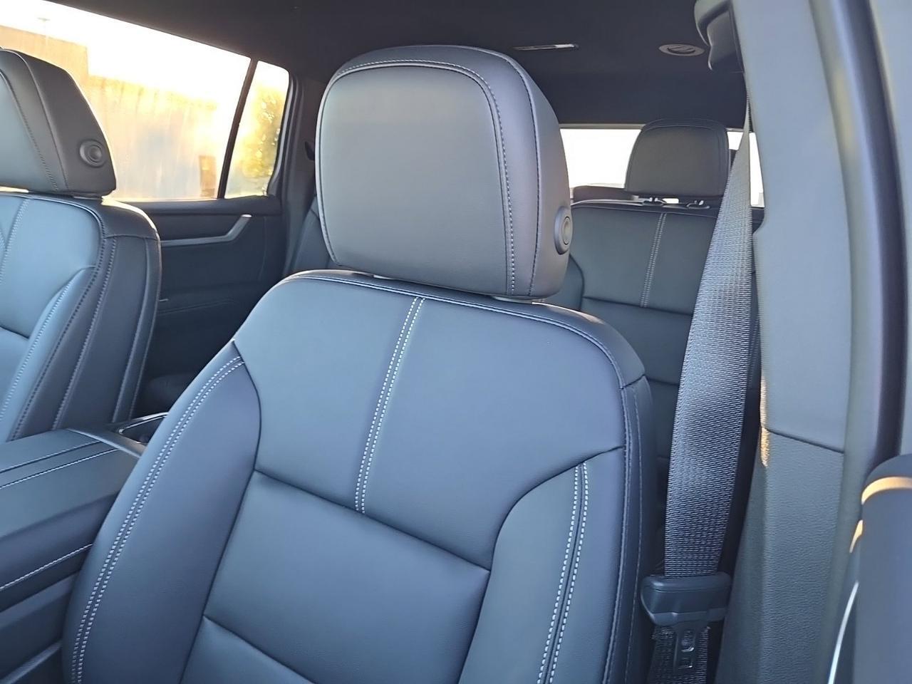 2027 GMC Acadia Elevation Fredericksburg VA