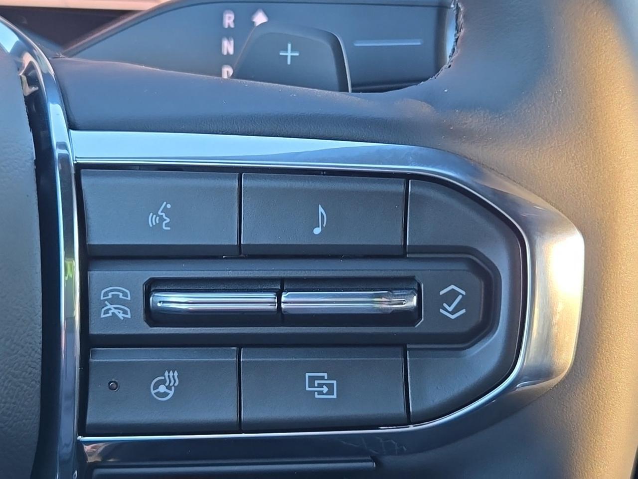 2027 GMC Acadia Elevation Fredericksburg VA