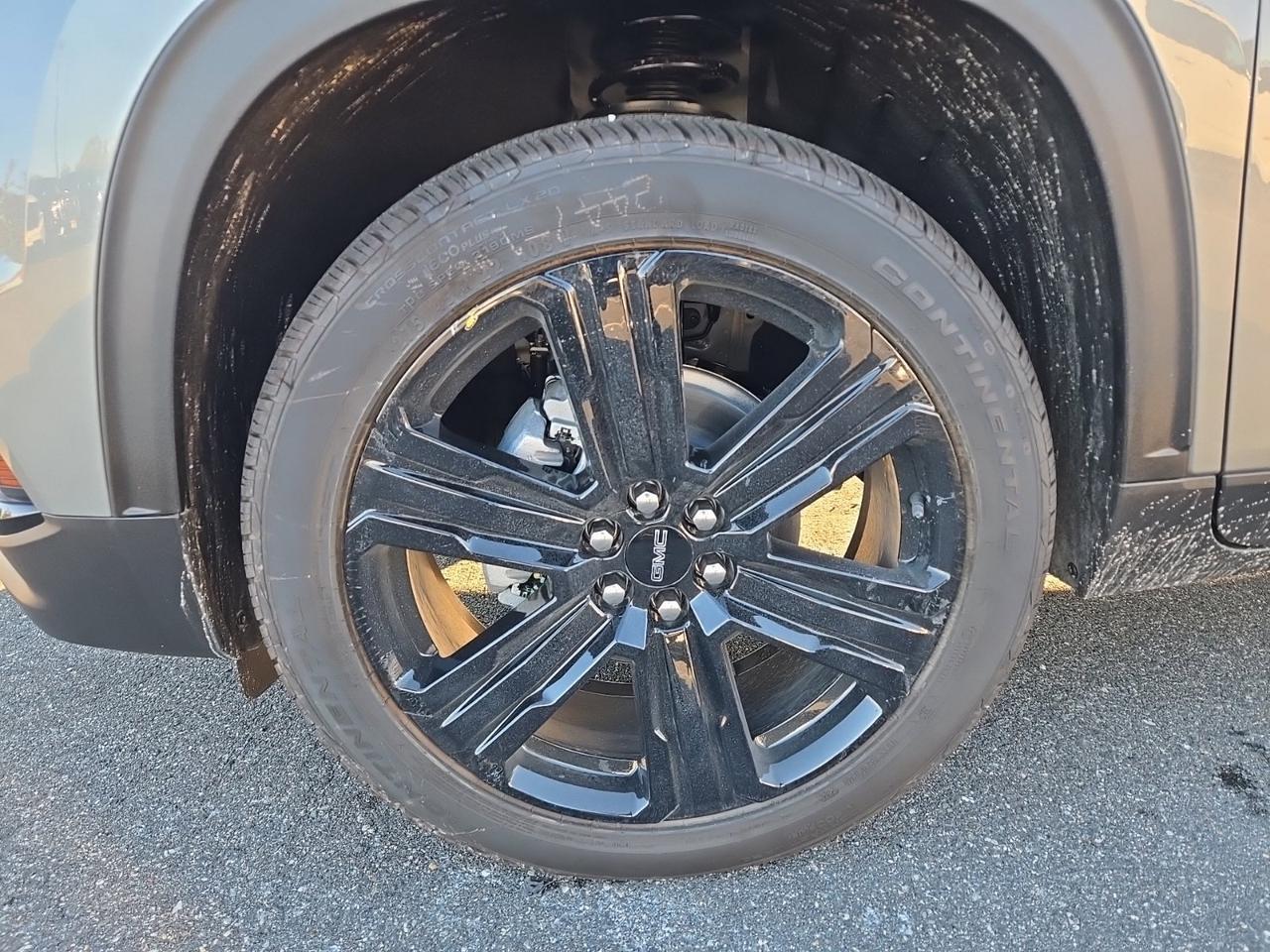 2027 GMC Acadia Elevation Fredericksburg VA