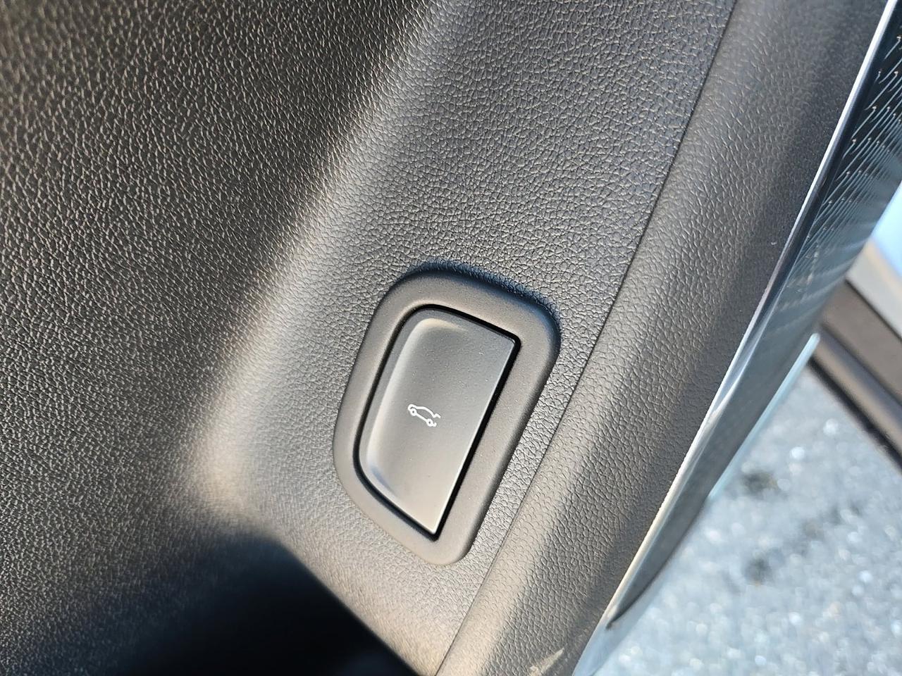 2027 GMC Acadia Elevation Fredericksburg VA