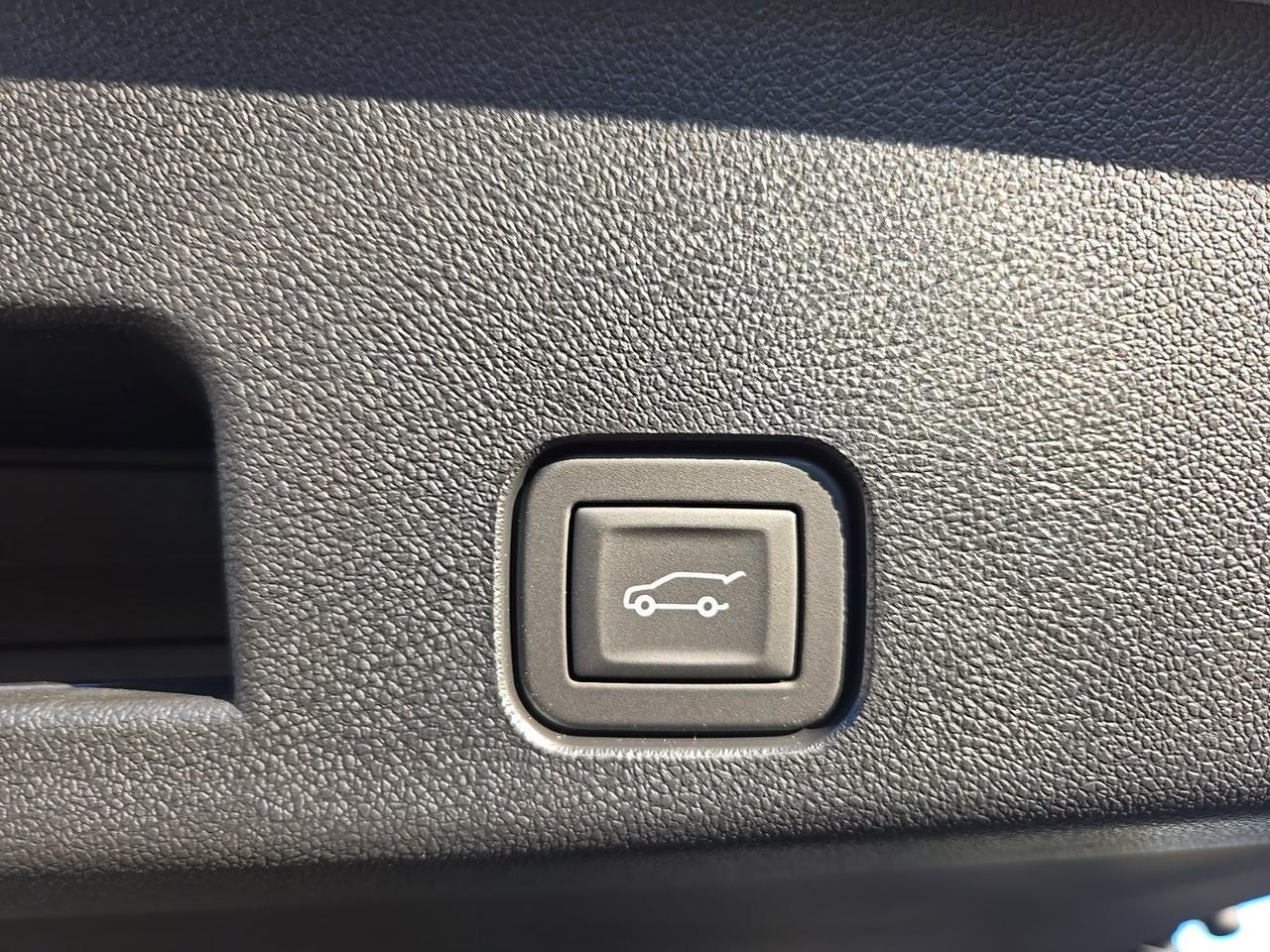 2027 GMC Acadia Elevation Fredericksburg VA