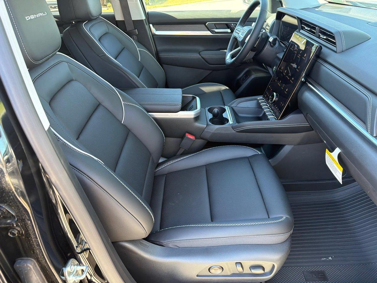 2027 GMC Terrain AWD Denali Hagerstown MD