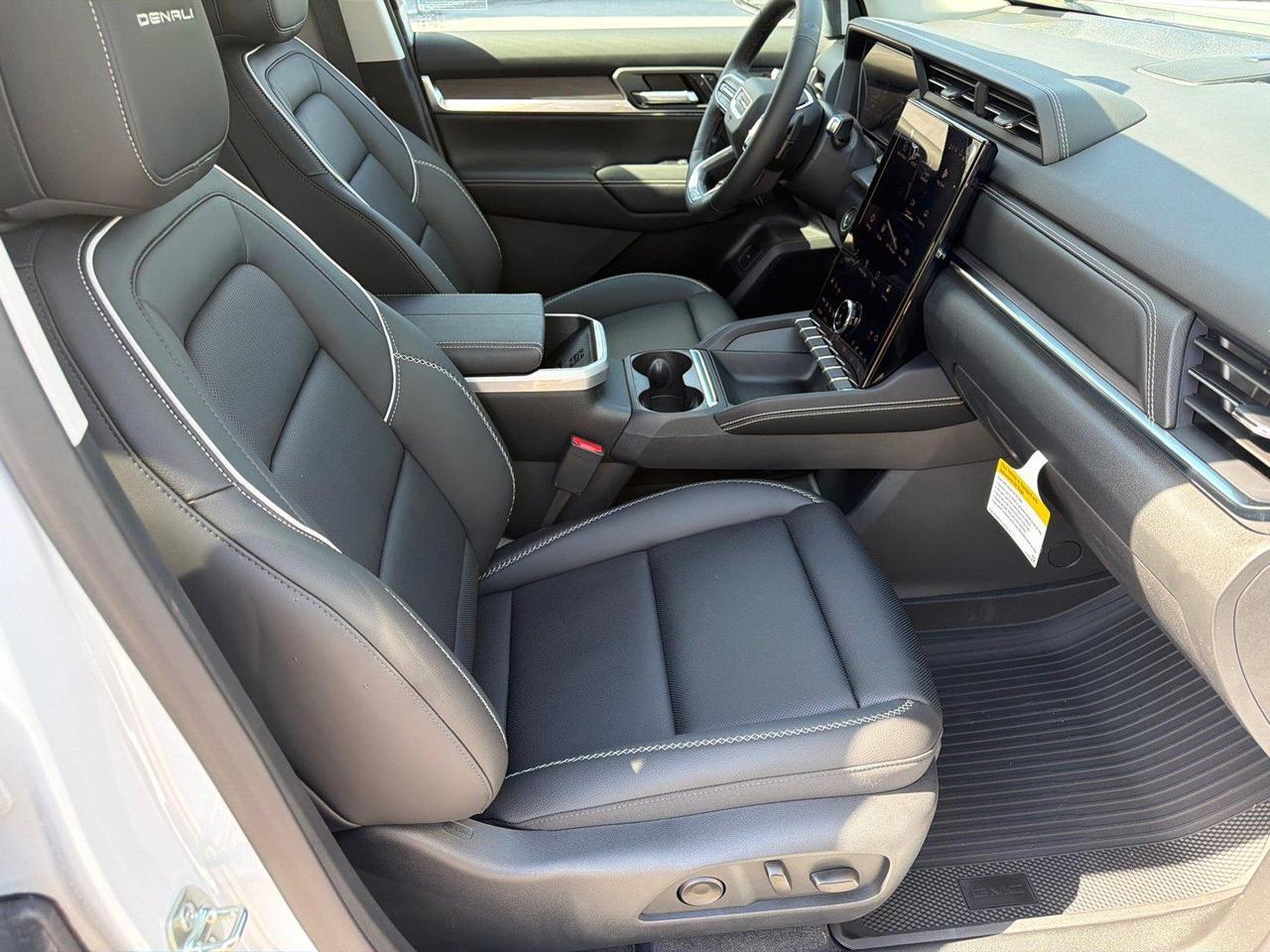 2027 GMC Terrain AWD Denali Hagerstown MD