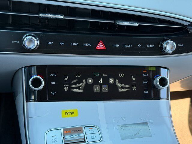 2027 Genesis GV70 2.5T Advanced Chantilly VA