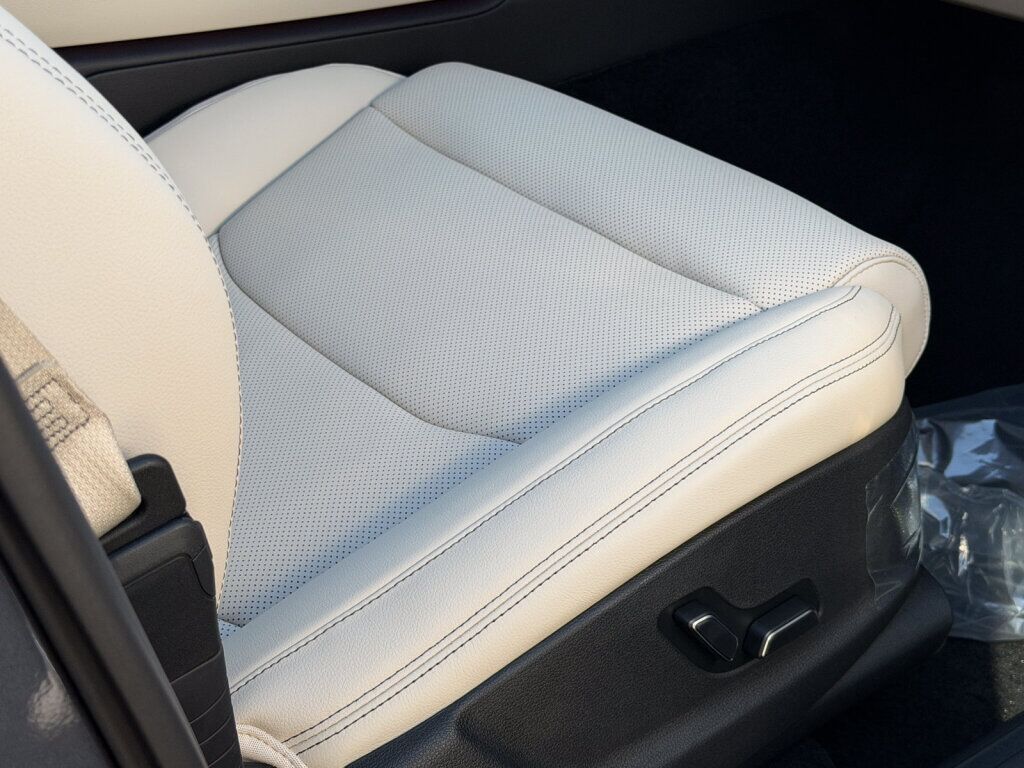 2027 Genesis GV70 2.5T Select Chantilly VA