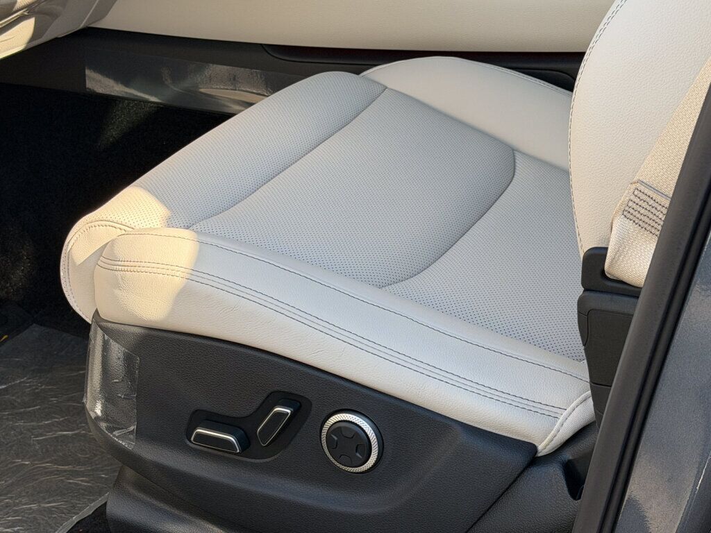 2027 Genesis GV70 2.5T Select Chantilly VA