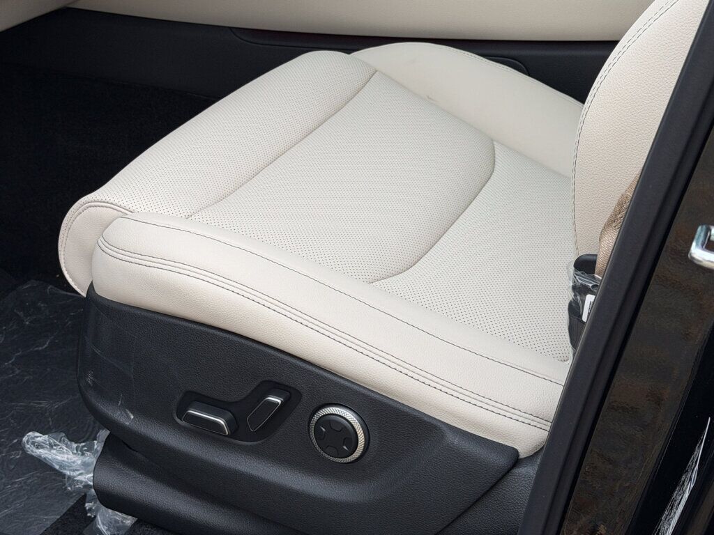 2027 Genesis GV70 2.5T Select Chantilly VA