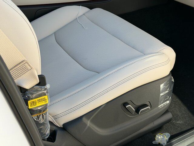 2027 Genesis GV70 2.5T Chantilly VA