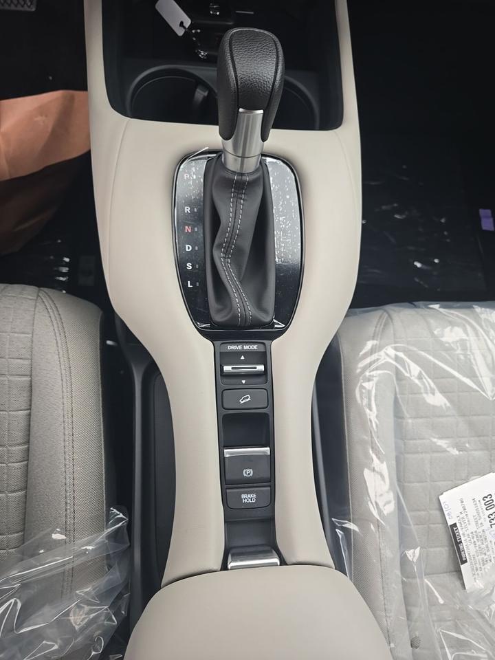 2027 Honda HR-V LX West Burlington IA