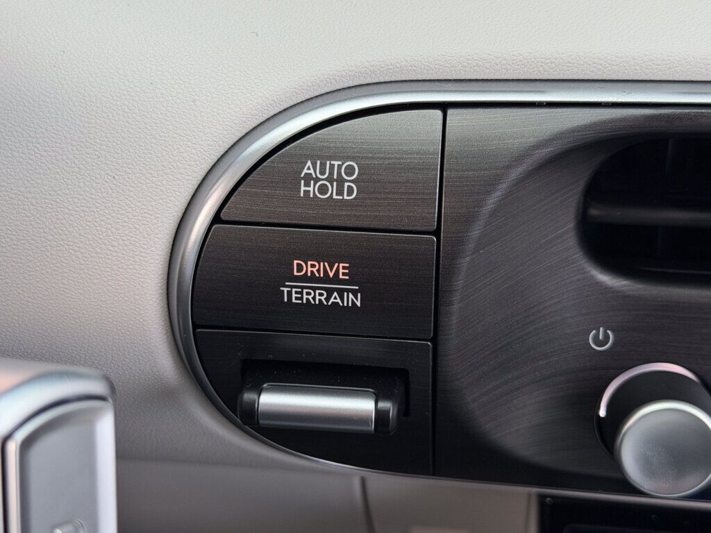2027 Hyundai PALISADE HYBRID SEL 8P Chantilly VA
